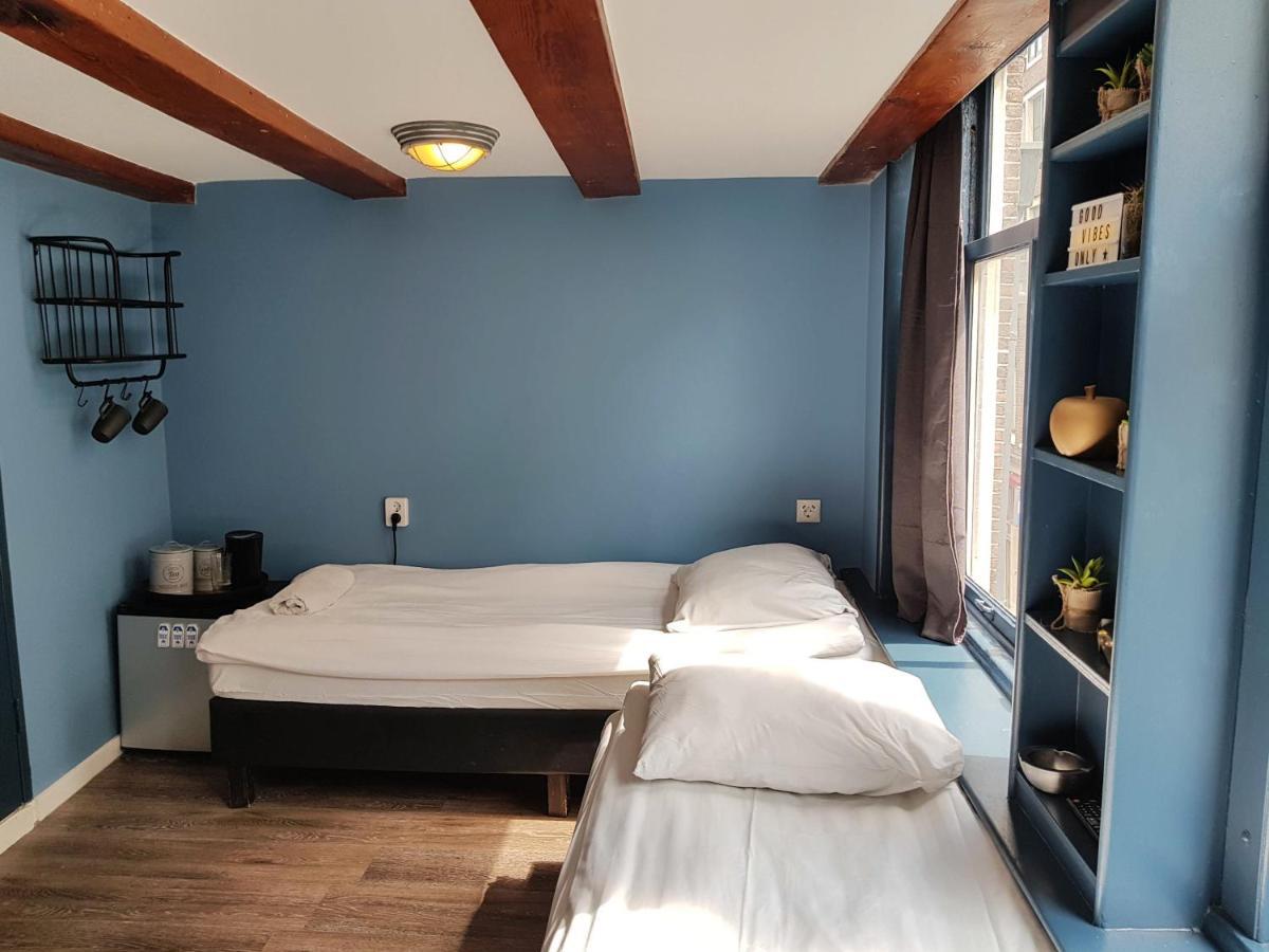 Urban Vibes Guesthouse อัมสเตอร์ดัม ภายนอก รูปภาพ